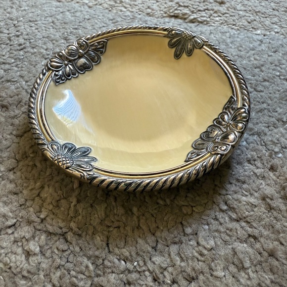 Brighton Pretty Pearl Trinket Tray - Picture 1 of 3
